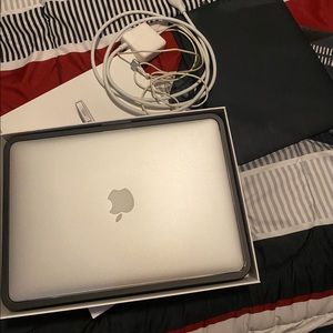🛑🛑SOLD🛑🛑2015 Macbook air i5 core,8GB ram,128GB storage